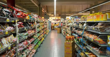 Slováci čoskoro možno nebudú mať na základné potraviny: Cena týchto produktov opäť výrazne stúpne